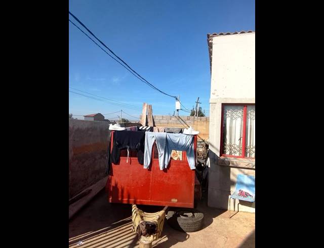 3 BEDROOM HOUSE FOR SALE IN TSHEPISONG